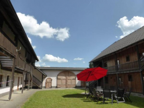 Гостиница Espi-Stables Ferienhof Esterhammer  Либенау
